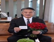 “霸总”围猎中老年女性?